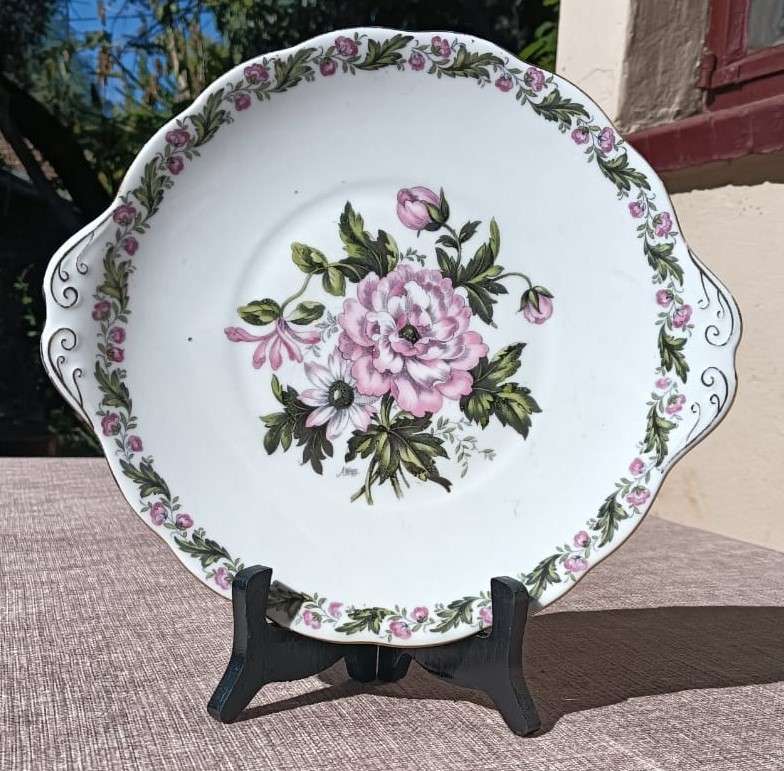 Royal Albert Gotsworld Pattern Two Handled Cake Plate Circa 1935-1940 Good Condition
