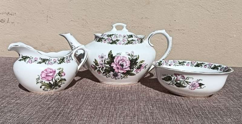 Royal Albert Gotsworld Pattern Teapot, Milk Pitcher and Sugar Bowl Circa 1935-1940 Lid Teapot Repair
