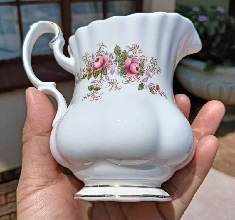 Royal Albert 1961-1980 Lavender Rose Milk Creamer Very Good Condition