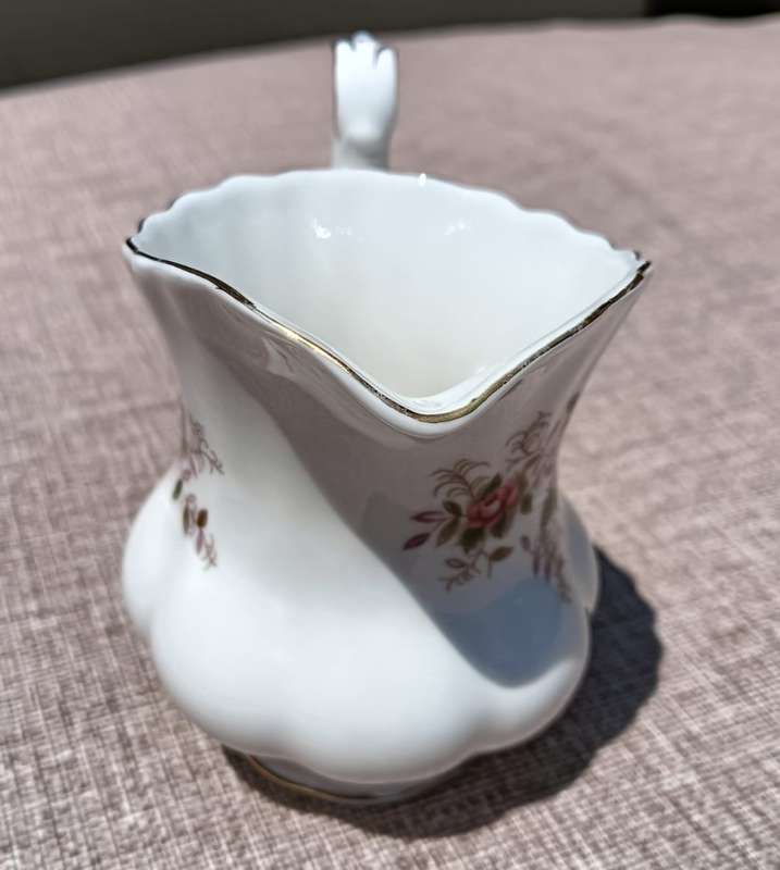 Royal Albert 1961-1980 Lavender Rose Milk Creamer Very Good Condition