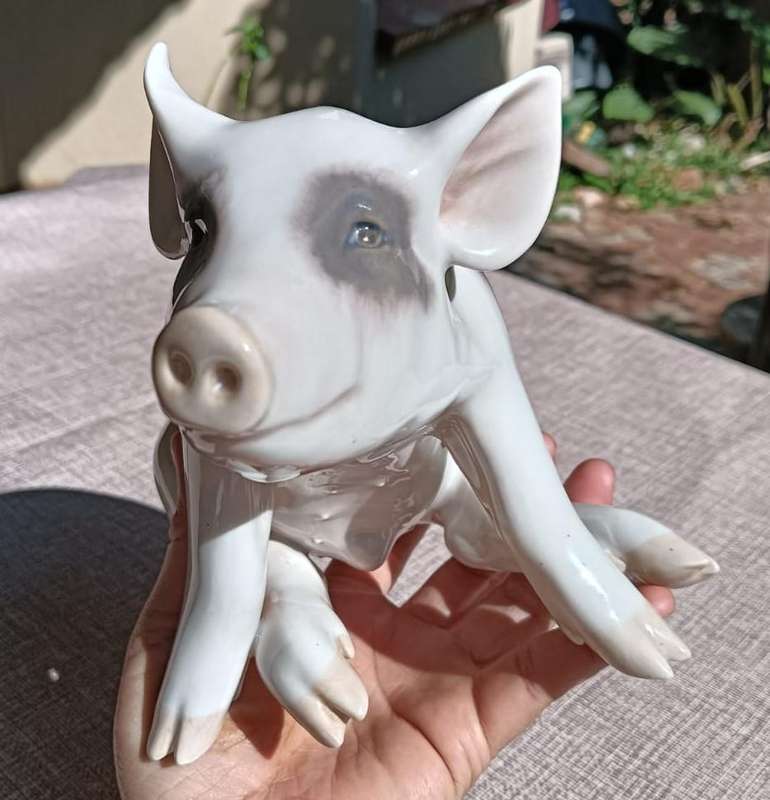Royal Copenhagen Denmark 1935 Sitting Pig Figurine No 414 - 90 years Old! - In Perfect Condition!