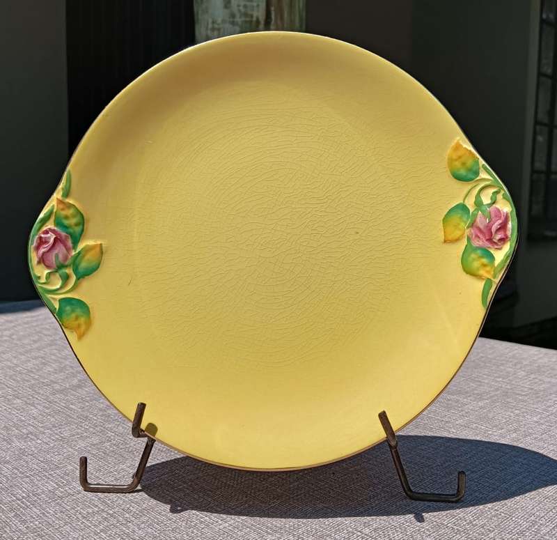 HAND PAINTED 1930S GRIMWADES ROYAL WINTON YELLOW ROSEBUD PATTERN TWO HANDLED PLATE