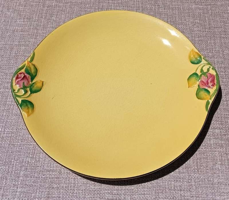 HAND PAINTED 1930S GRIMWADES ROYAL WINTON YELLOW ROSEBUD PATTERN TWO HANDLED PLATE