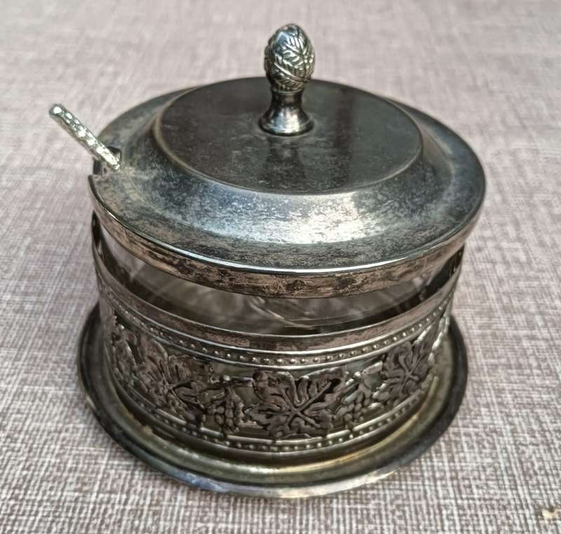 Silver Metal Leaf Embossed Sugar Bowl With Glass Inner and Spoon