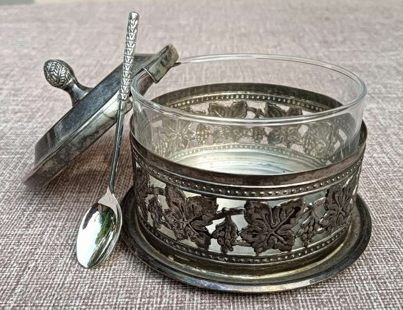 Silver Metal Leaf Embossed Sugar Bowl With Glass Inner and Spoon