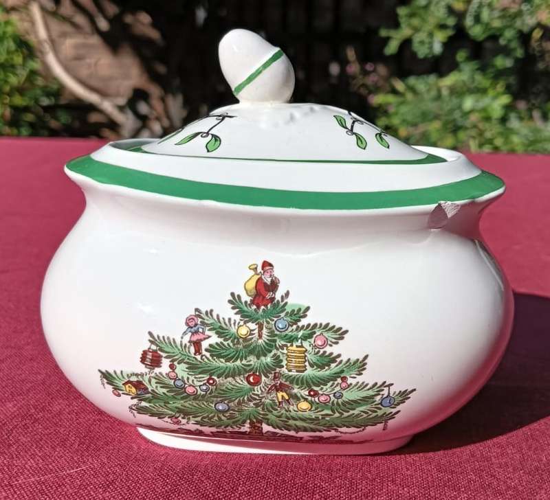 Rare Spode England Christmas Tree Pattern (1938-2008) Sugar Bowl  Some Rim Chips