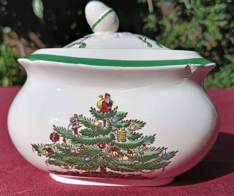 Rare Spode England Christmas Tree Pattern (1938-2008) Sugar Bowl  Some Rim Chips