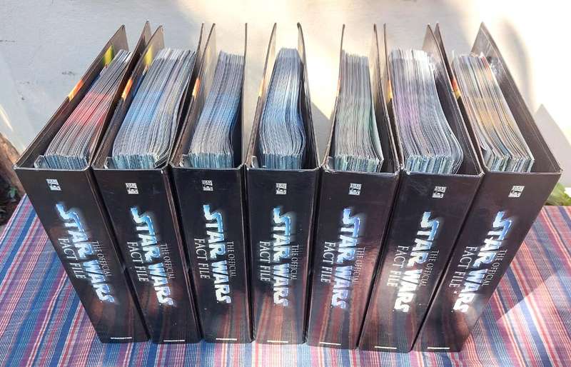 Star Wars 2002 De Agostini Fact Files Complete Issues 1 to 140 in 7 Ring Binders Plus Galaxy Poster
