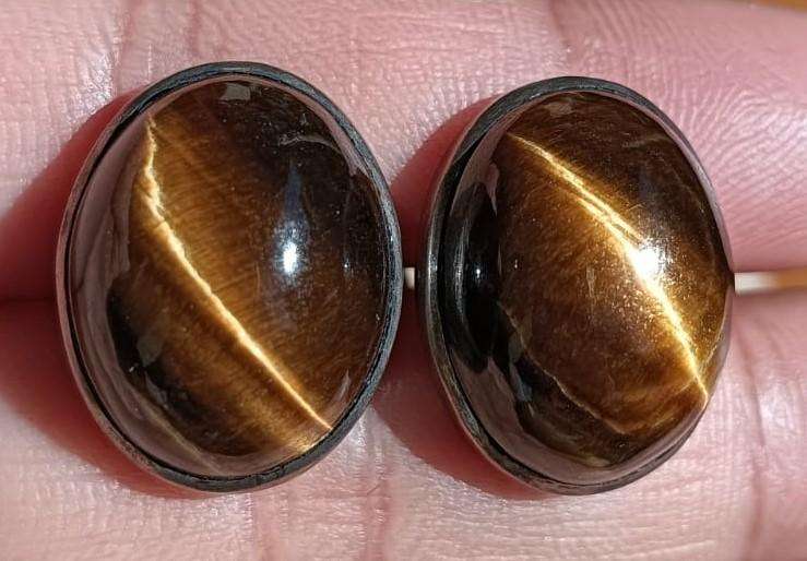 Mesmerizing Chrysoberyl Cats Eye Cobochon Gemstone Silver Cufflinks - Marked "Silver"