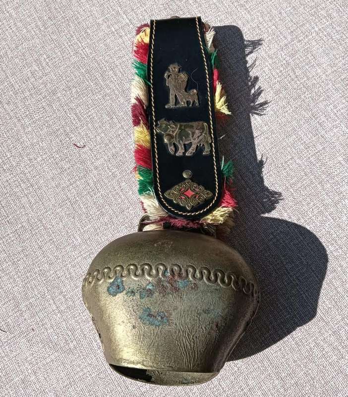 Awesome Large Swiss Brass Cow Bell - Bell Width 14cm - Nice Sound with Clapper In Tact