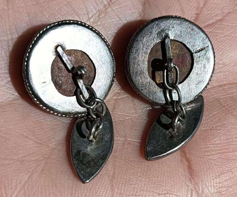 Pair of Round Tigers Eye Chain Link Cufflinks with beautifull Knot Design on Foot and Rim