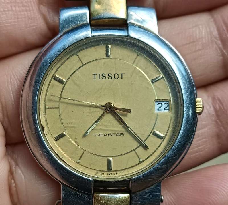 Vintage Tissot Seastar T261 Mens Quartz Watch - Not Tested with Battery - Sold As Is