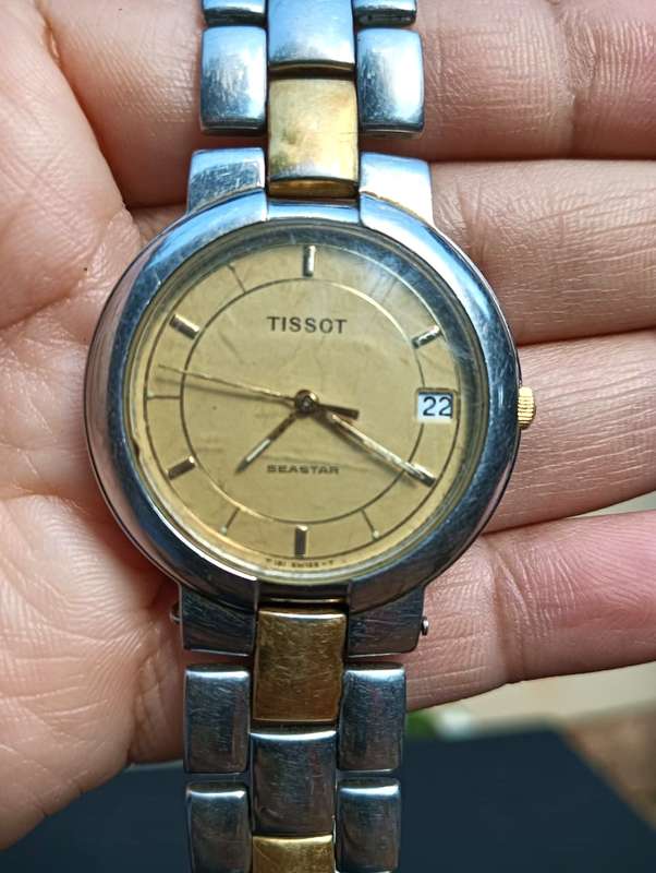 Vintage Tissot Seastar T261 Mens Quartz Watch - Not Tested with Battery - Sold As Is