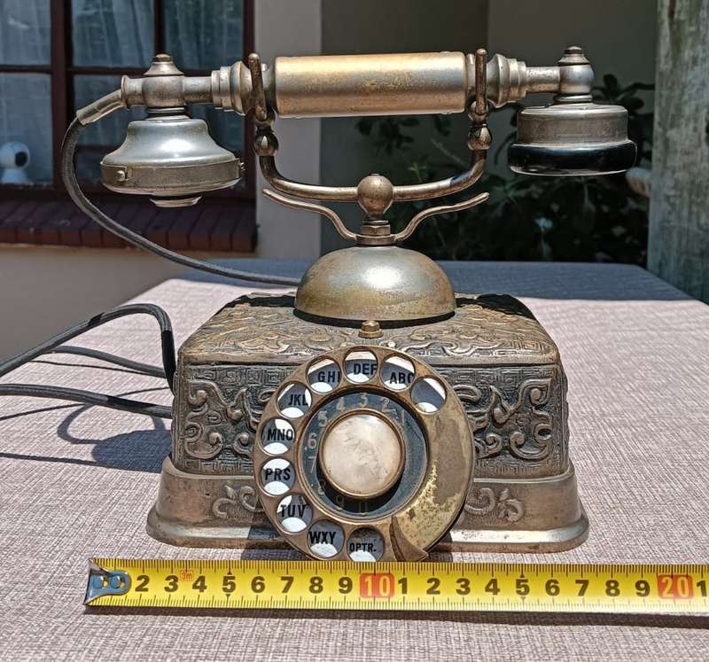 VINTAGE 1960S BRASS ROTARY TELEPHONE MODEL DO-8 MADE IN JAPAN VICTORIAN FRENCH STYLE HEAVY 3.6KG