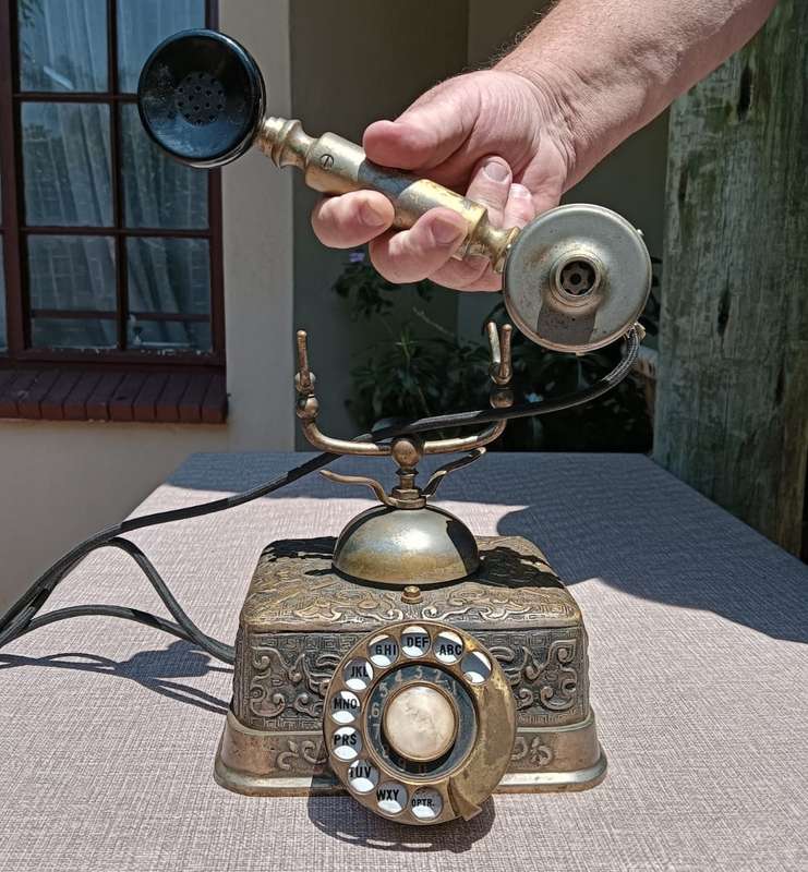VINTAGE 1960S BRASS ROTARY TELEPHONE MODEL DO-8 MADE IN JAPAN VICTORIAN FRENCH STYLE HEAVY 3.6KG