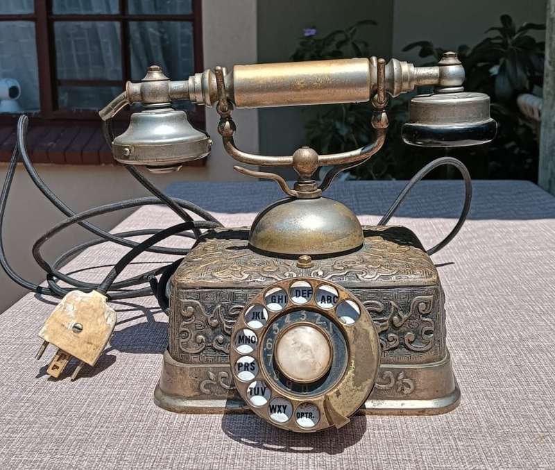 VINTAGE 1960S BRASS ROTARY TELEPHONE MODEL DO-8 MADE IN JAPAN VICTORIAN FRENCH STYLE HEAVY 3.6KG