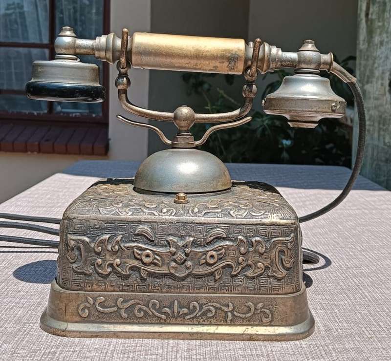 VINTAGE 1960S BRASS ROTARY TELEPHONE MODEL DO-8 MADE IN JAPAN VICTORIAN FRENCH STYLE HEAVY 3.6KG