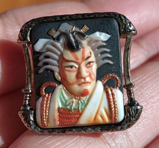 Japanese Arita Toshikane Porcelain Samurai Warrior Gold Tone Cufflink Vintage 1960s