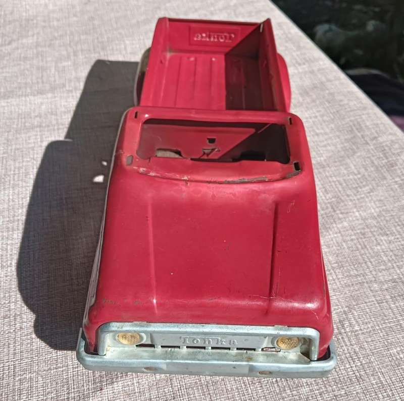 Rare 1960s Tonka Red Stepside Truck Model 302  Top Cabin Missing - Collectable Retro Steel Truck