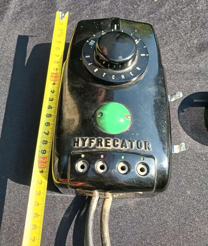 Vintage 1940s Birtcher Hyfrecator (Electrosurgery Machine)  Turns On!