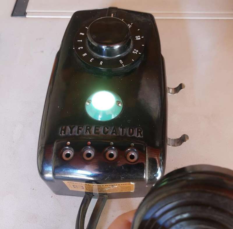 Vintage 1940s Birtcher Hyfrecator (Electrosurgery Machine)  Turns On!