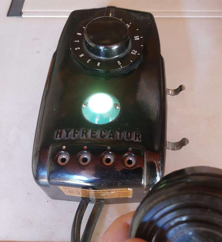 Vintage 1940s Birtcher Hyfrecator (Electrosurgery Machine)  Turns On!