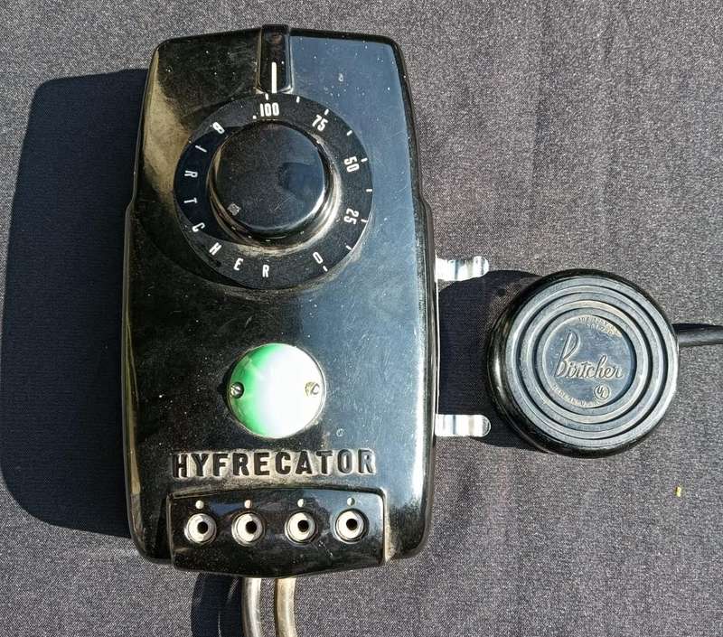 Vintage 1940s Birtcher Hyfrecator (Electrosurgery Machine)  Turns On!