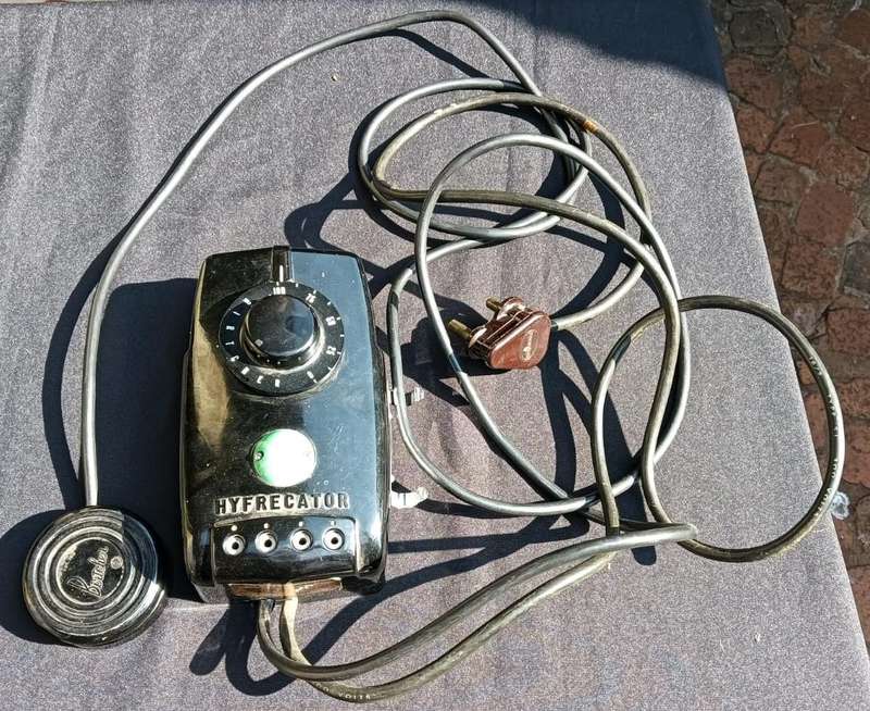 Vintage 1940s Birtcher Hyfrecator (Electrosurgery Machine)  Turns On!