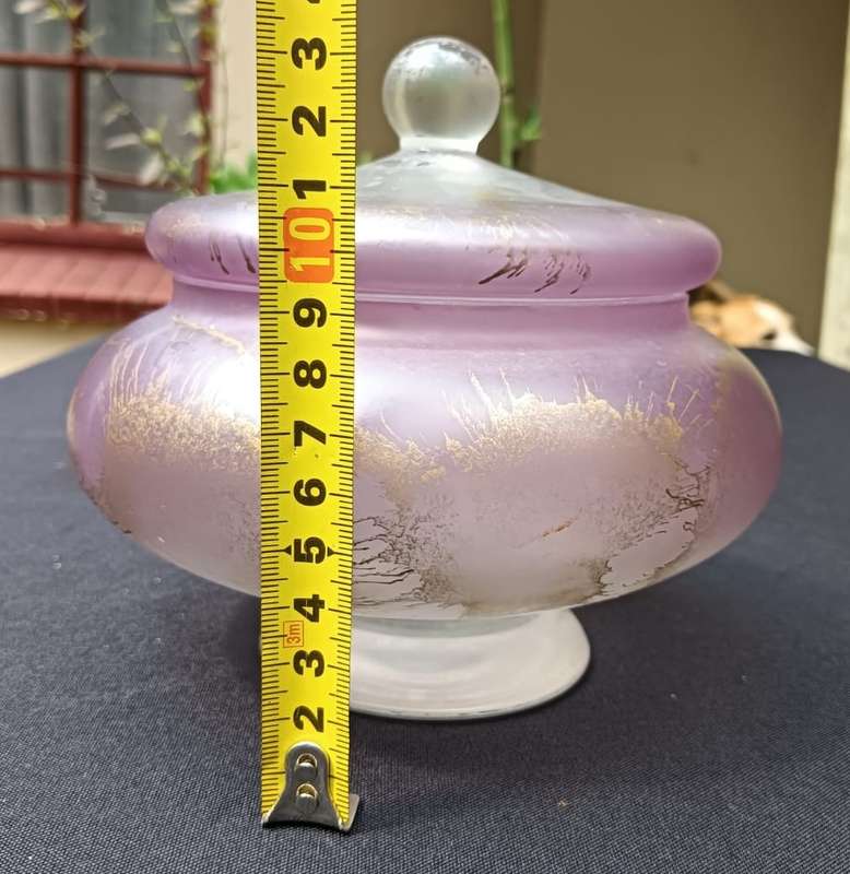 Wonderful Kosta Boda Swedish Art Glass Lidded Bonbonier Acid Etched Design