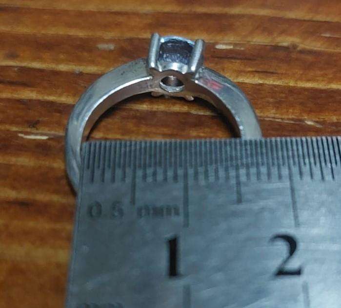 Exquisite Sky Blue Topaz Sterling Silver Ring Size 4.5