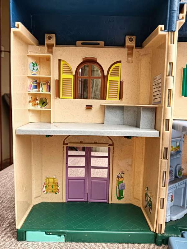 Victorian Style Mansion Fold Out Doll House Wonderful Street 1620 Large 35cm Wide Closed 70cm Wide