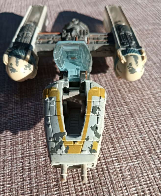 Star Wars 1996 Galoob Action Fleet Rebel Y-Wing Starfighter with R2 Unit - 7th of 8 Star Wars