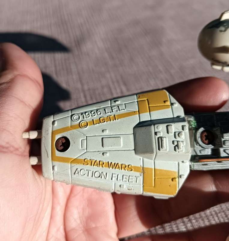Star Wars 1996 Galoob Action Fleet Rebel Y-Wing Starfighter with R2 Unit - 7th of 8 Star Wars