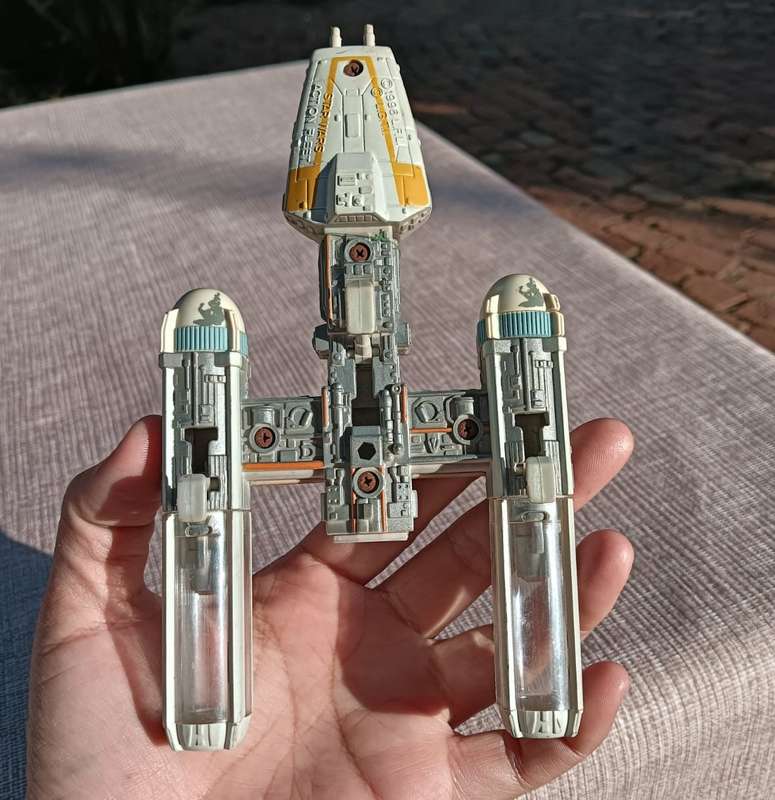 Star Wars 1996 Galoob Action Fleet Rebel Y-Wing Starfighter with R2 Unit - 7th of 8 Star Wars