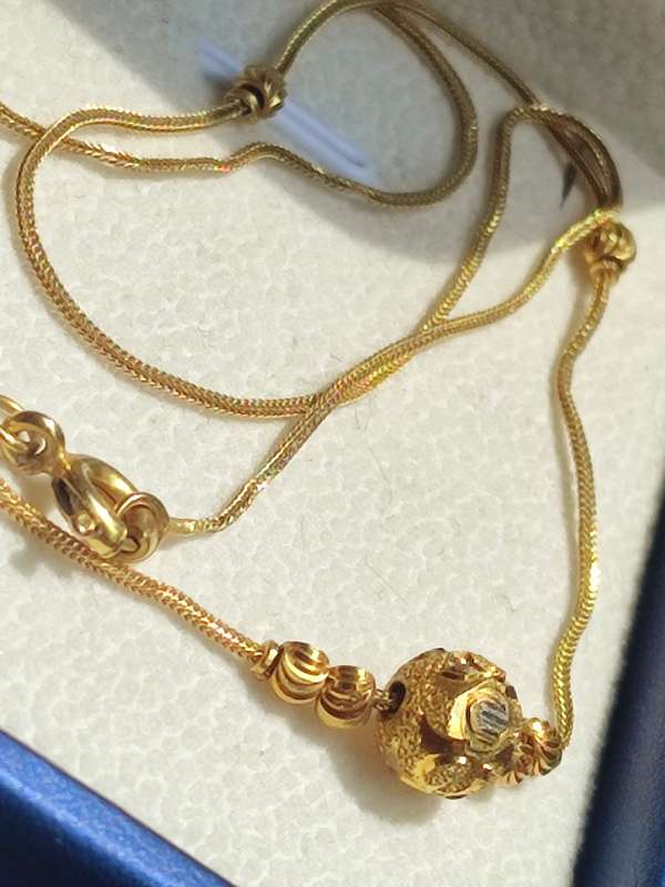 18ct Gold Vintage Cutwork Bead Necklace