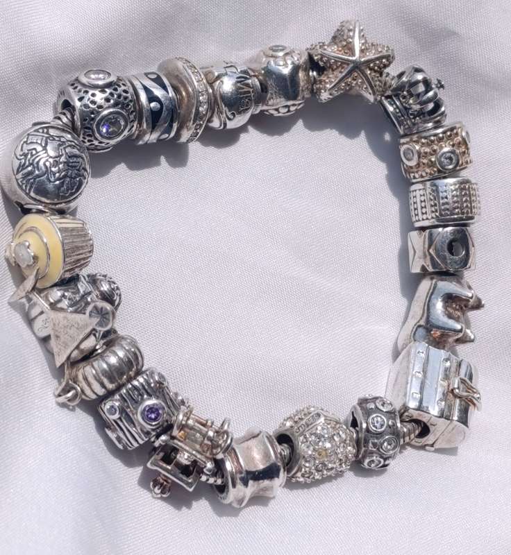 Sterling Donna Mia Completed Charm Bracelet