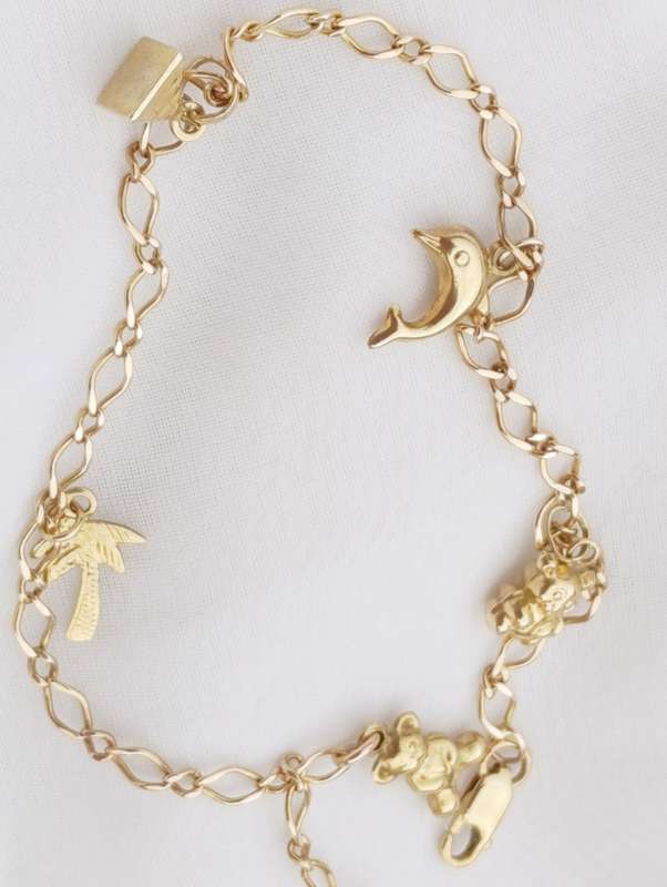 9ct Gold Vintage Charm Bracelet