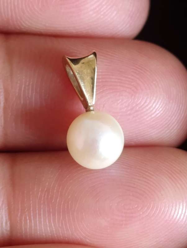 9ct Gold Cultured Pearl Pendant
