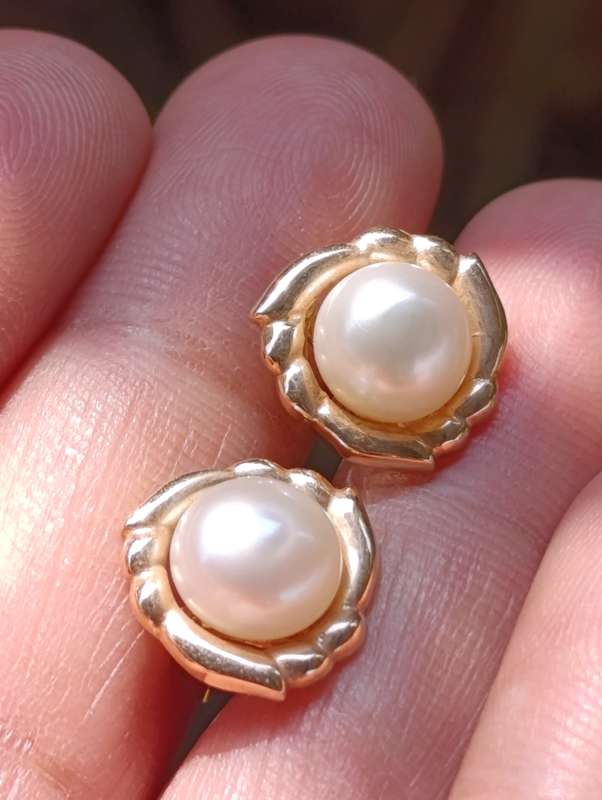 9ct Gold Cultured Pearl Earrings