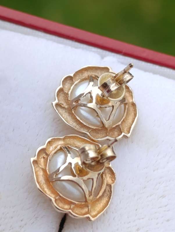 9ct Gold Cultured Pearl Earrings