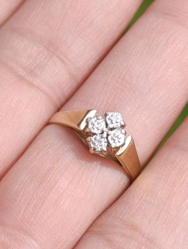 9ct Diamond Vintage Clover Design Ring