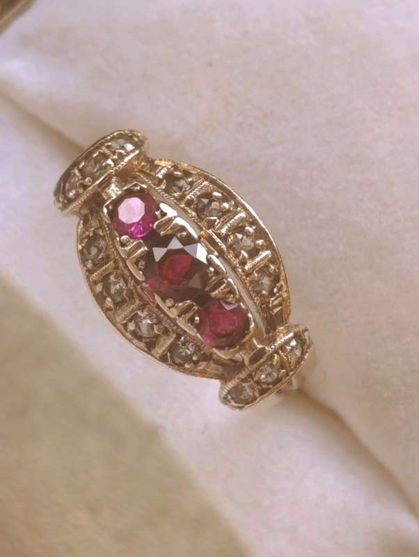 Estate Find Vintage Three Stone Ruby Ring