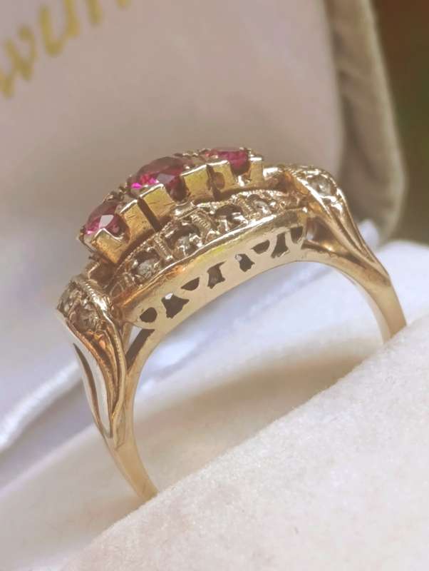 Estate Find Vintage Three Stone Ruby Ring