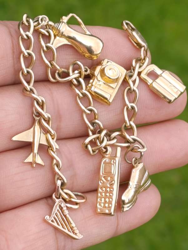 9ct Gold Vintage 4MM Charm Bracelet