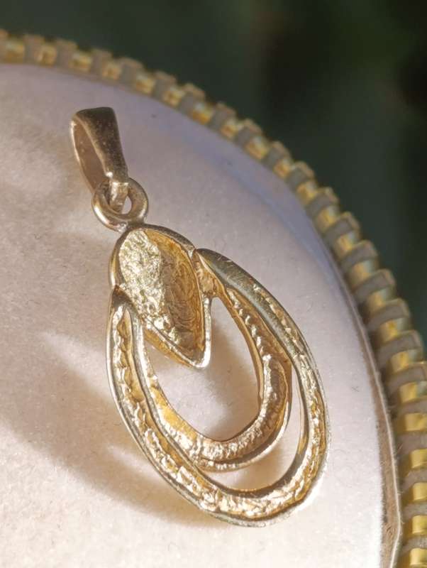 9ct Diamond Double Ring Pendant