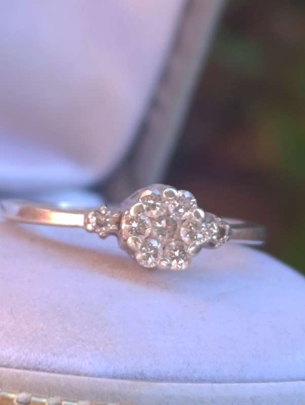 9ct White Gold Diamond Cluster Ring