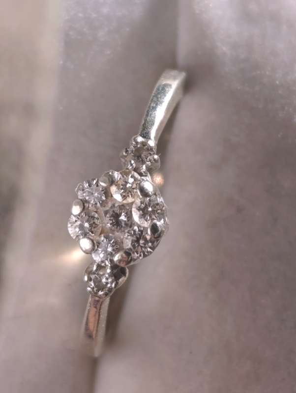 9ct White Gold Diamond Cluster Ring