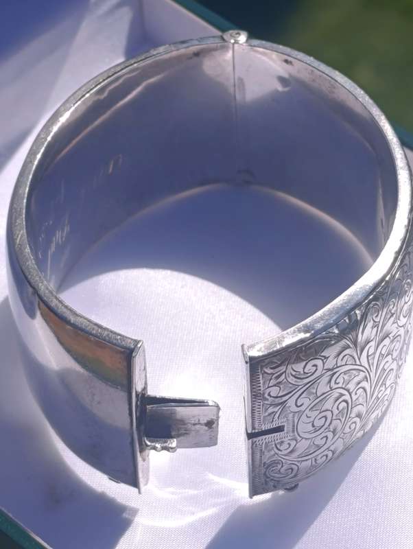 British Hallmarked Sterling Bangle