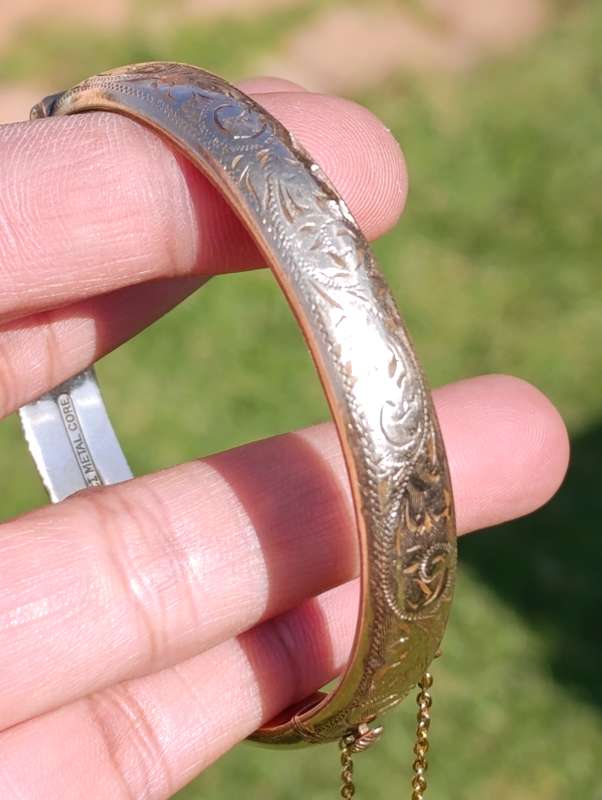 9ct Metal Core Floral 1CM Vintage Bangle