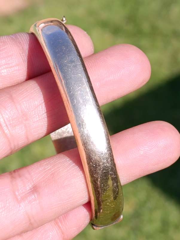 9ct Metal Core Floral 1CM Vintage Bangle
